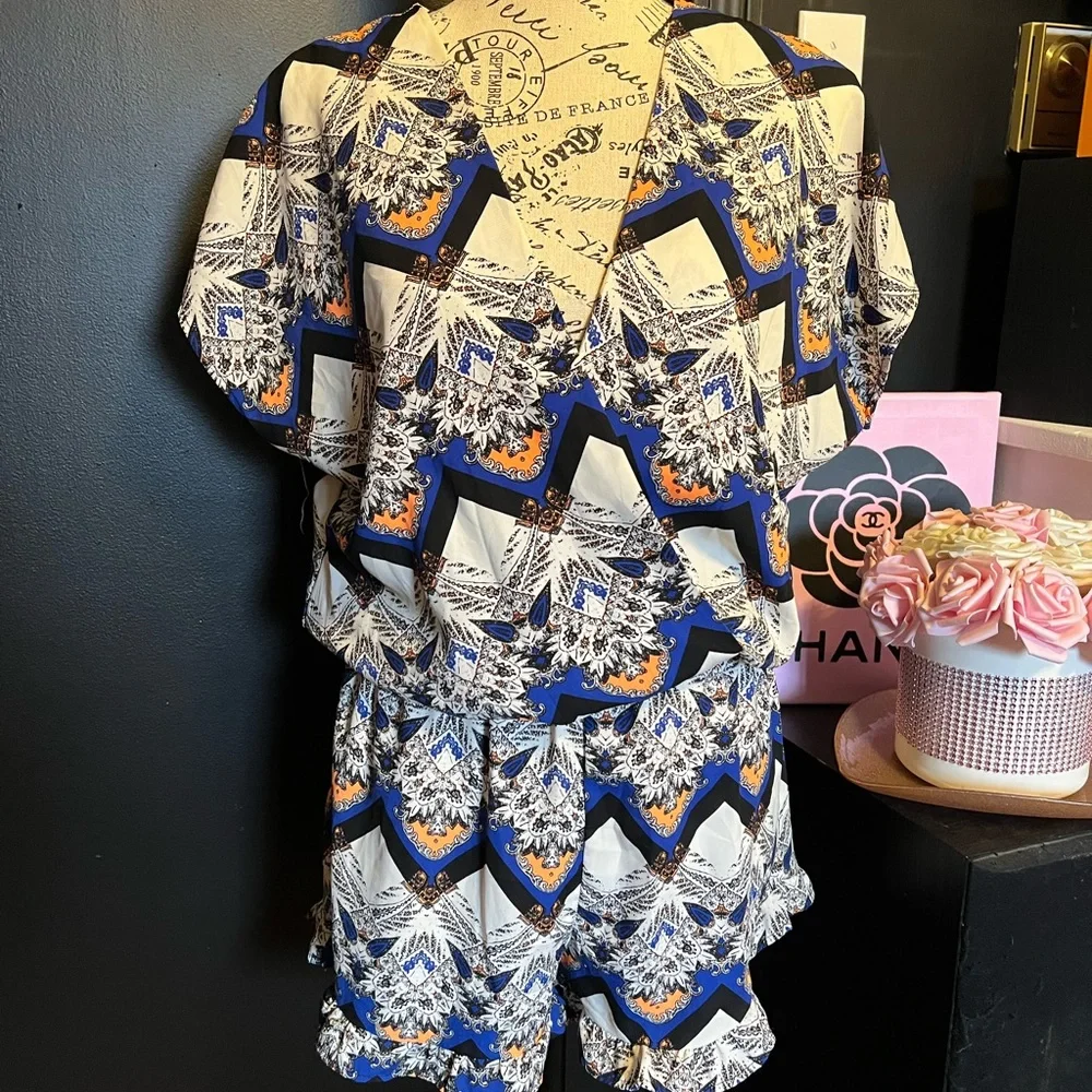 Romper - Picture 1 of 7